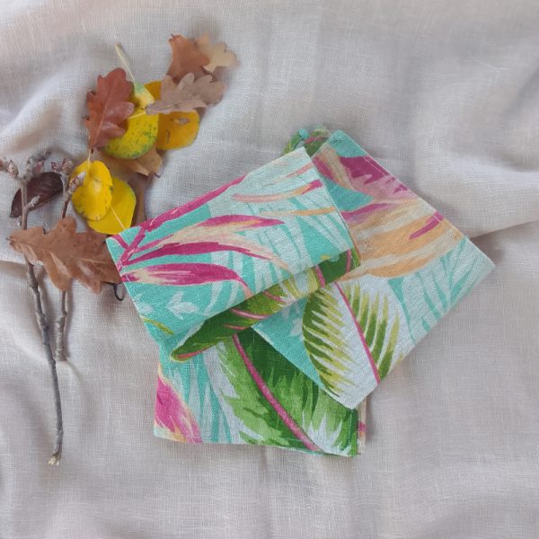 Linen Napkins with Leaf Design